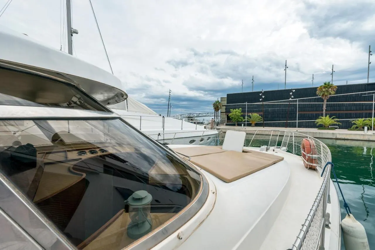 Barco El Marques Hotel Sant Adria de Besos Botel